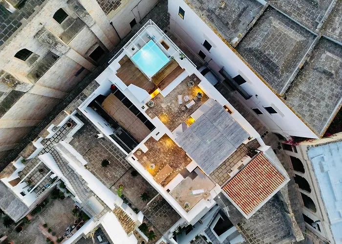 Palazzo Dei Gigli Puglia - House With Heatable Rooftop-Pool